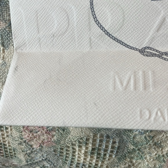 Authentic Prada shopping bag - Picture 2 of 9